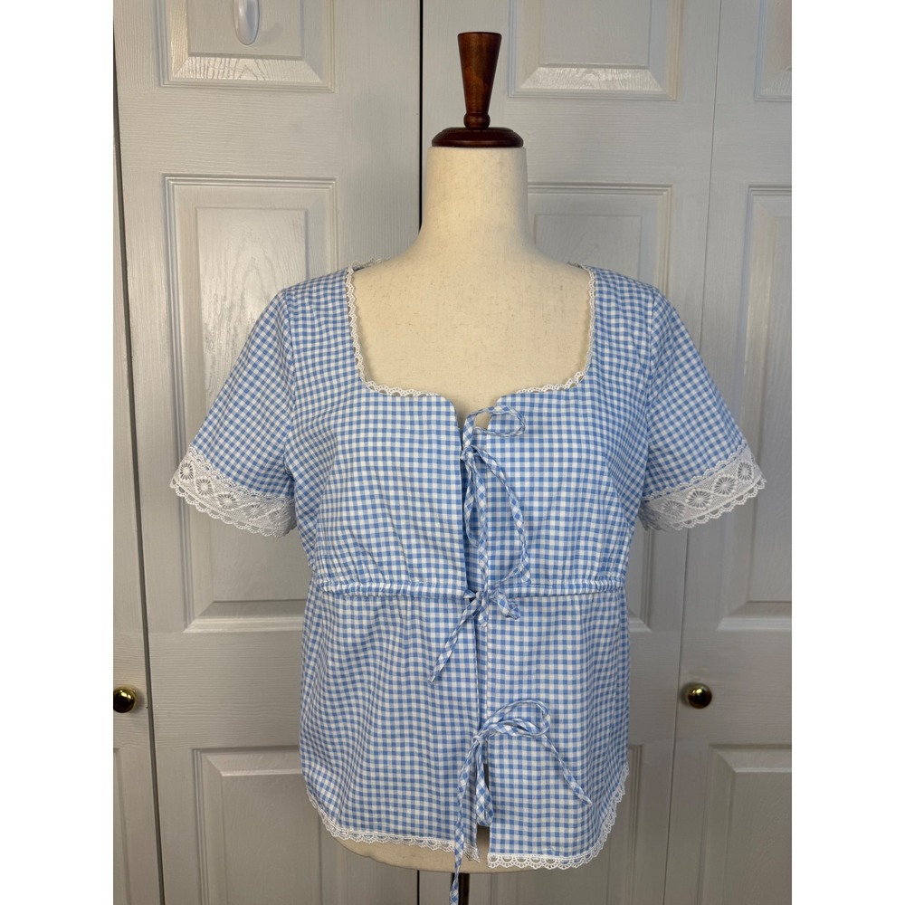 NWT Bagatelle Collection Blue Gingham Lace Trim Tie Front Top Size S - Picture 2 of 10